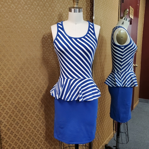 ⭐Blue and White Striped Knit Dress - Picture 1 of 2